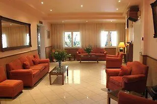 Bretagne Hotel 2*