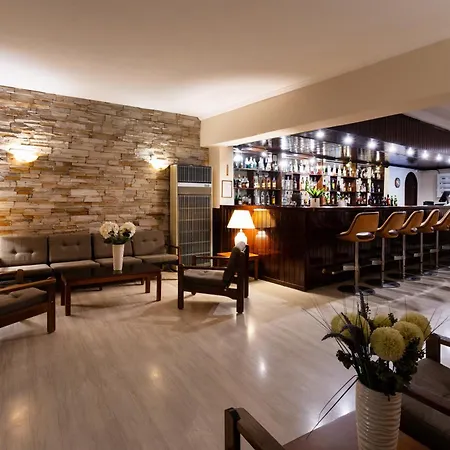 Bretagne Hotel 2*