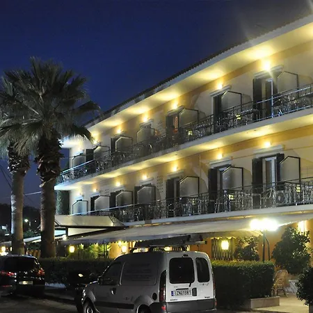 Bretagne Hotel Corfu (city)